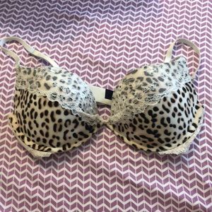 New Victoria secret leopard bra 34C